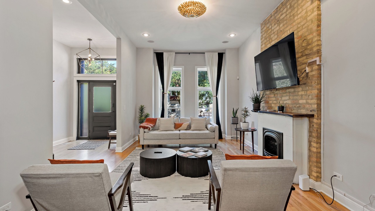 Photo of Livingroom in The Gap