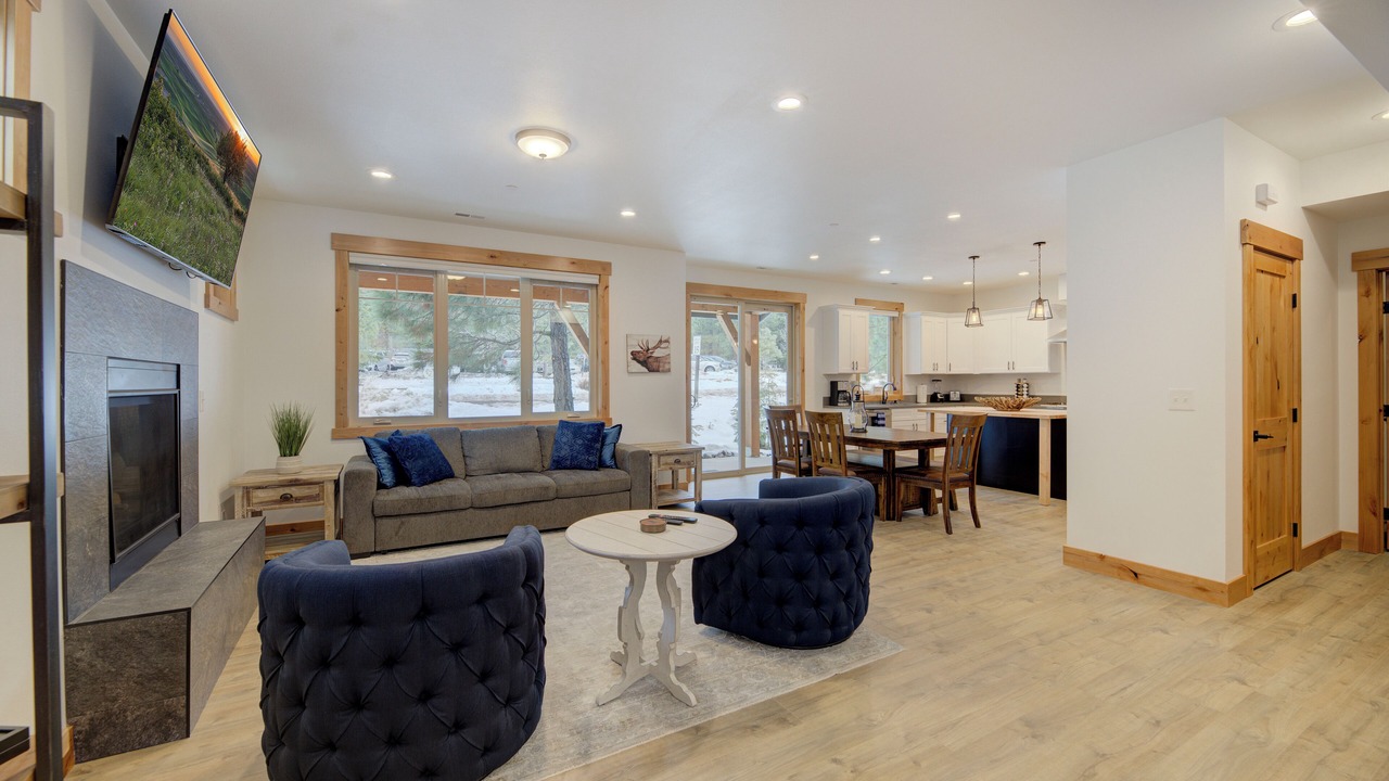 Photo of Livingroom in Cle Elum