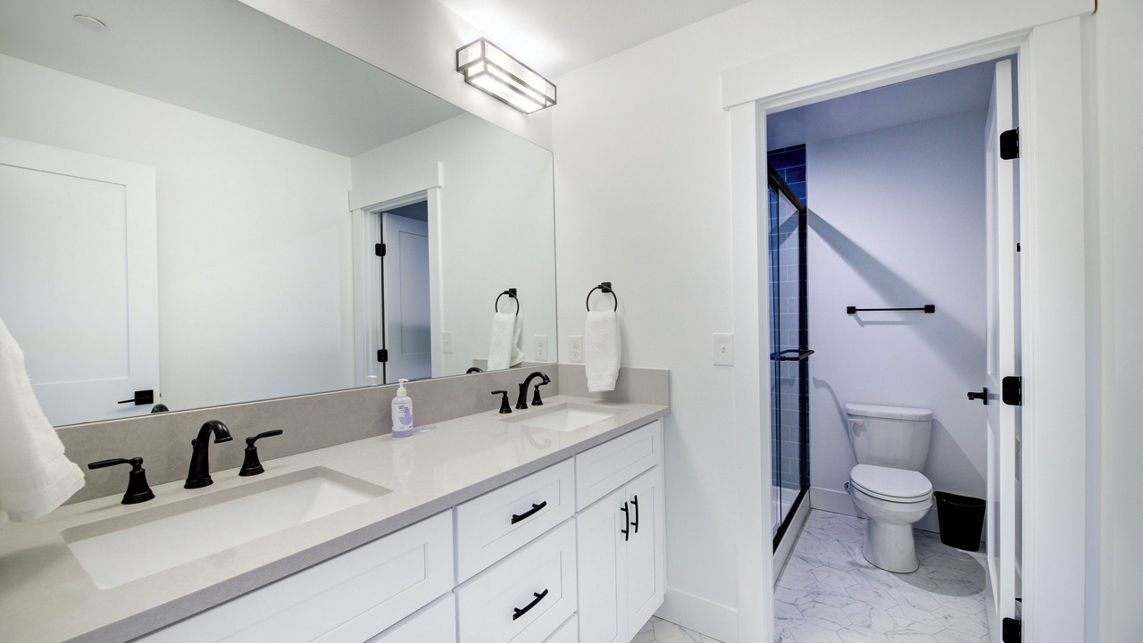 Photo of Bathroom in Cle Elum