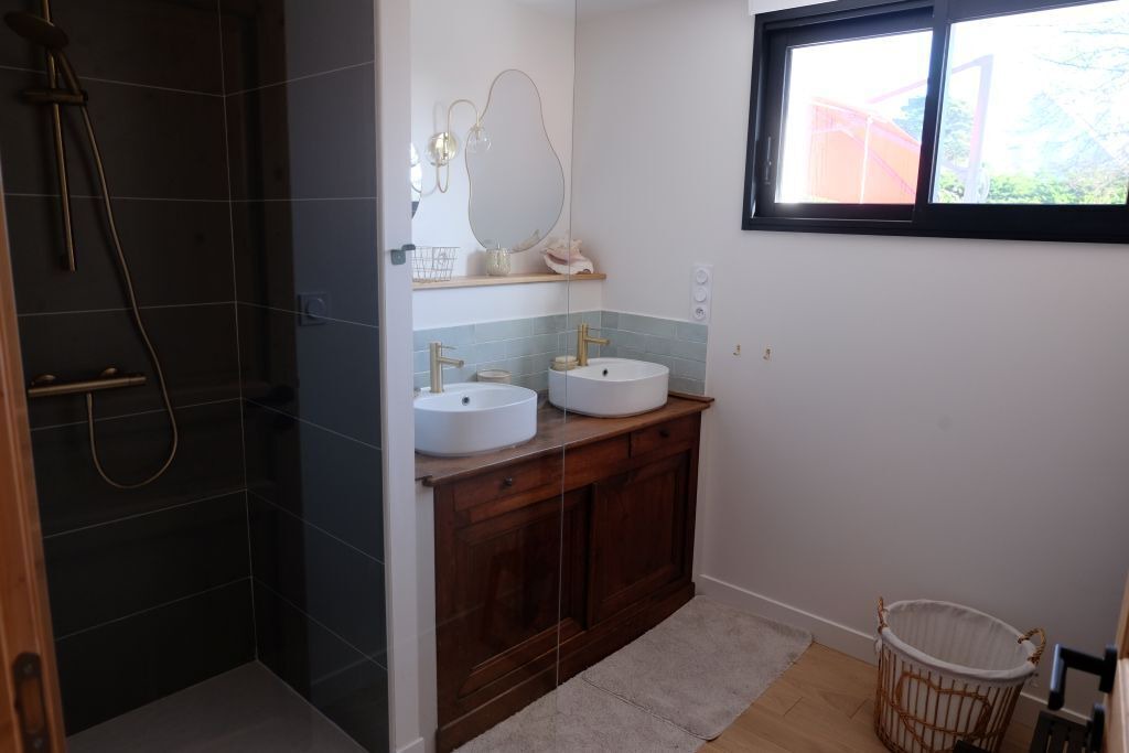 Photo of Bathroom in Penestin