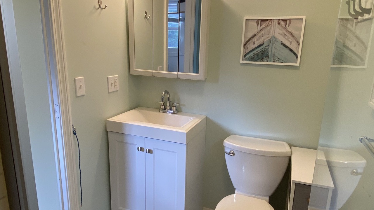 Photo of Bathroom in East Boothbay