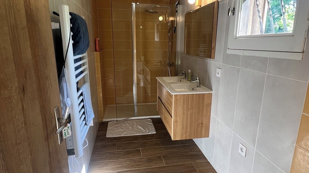 Photo of Bathroom in Verdelot