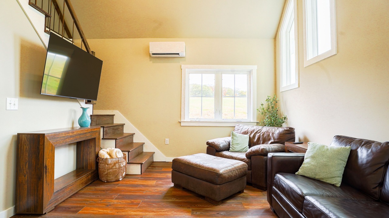 Photo of Livingroom in Patrick Henry