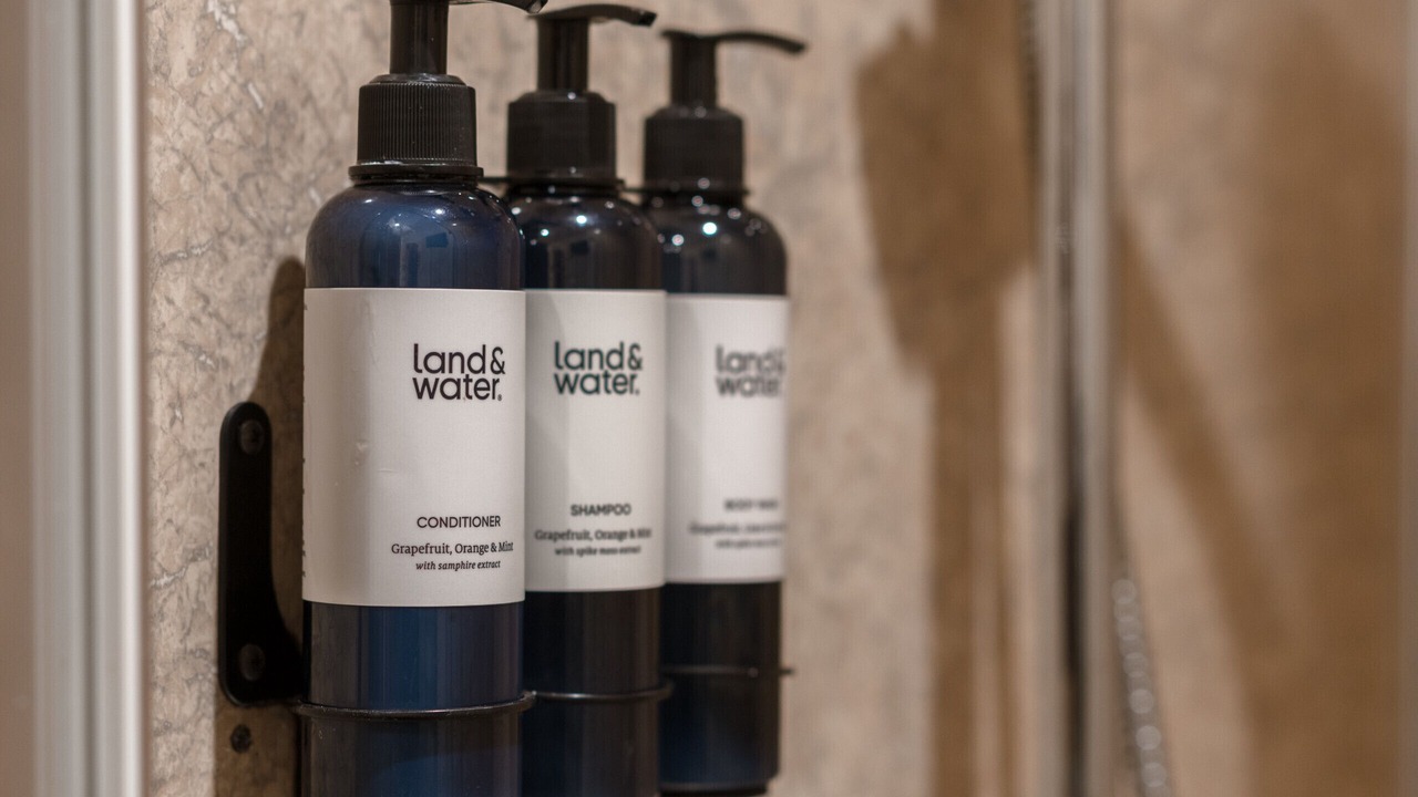 Photo of Bathroom in Widemouth Bay