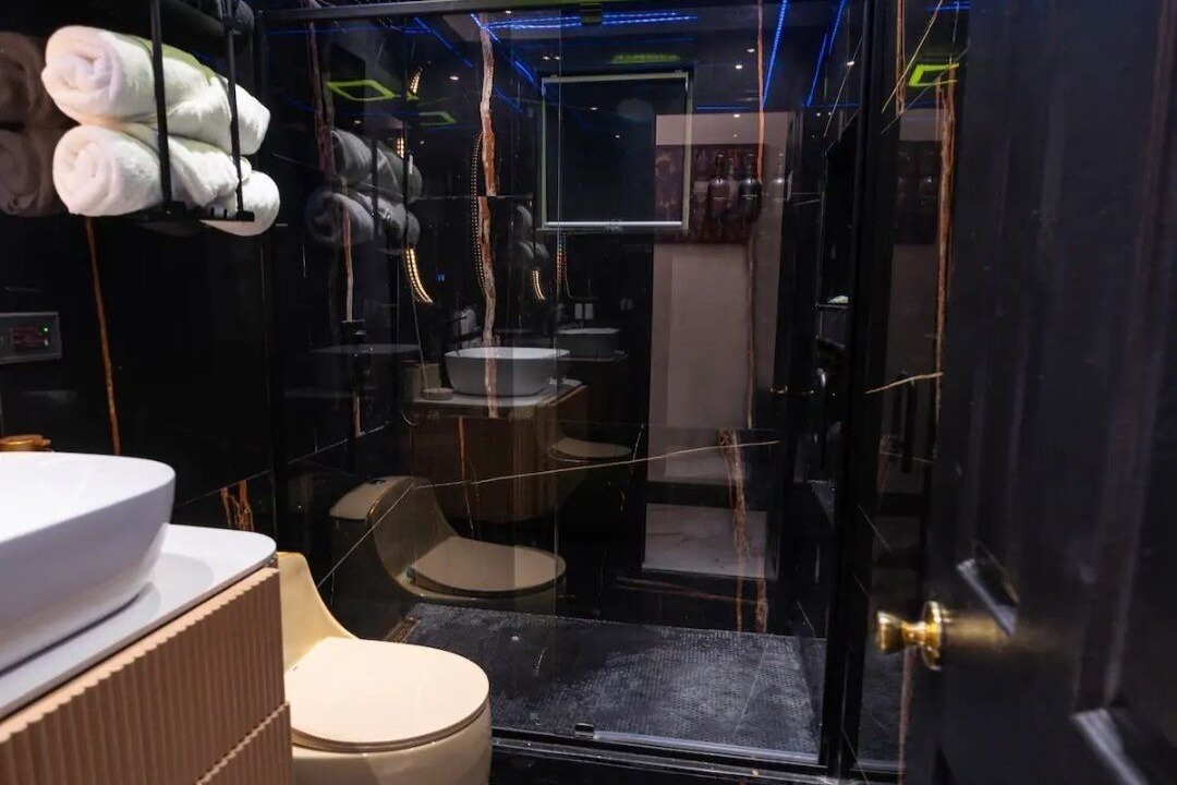 Photo of Bathroom in Canarsie