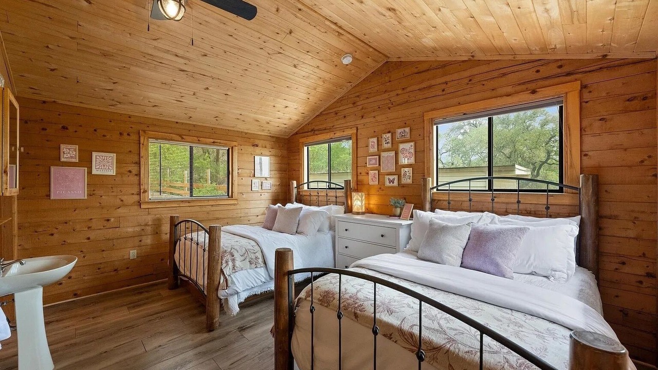 Photo of Bedroom in Spicewood