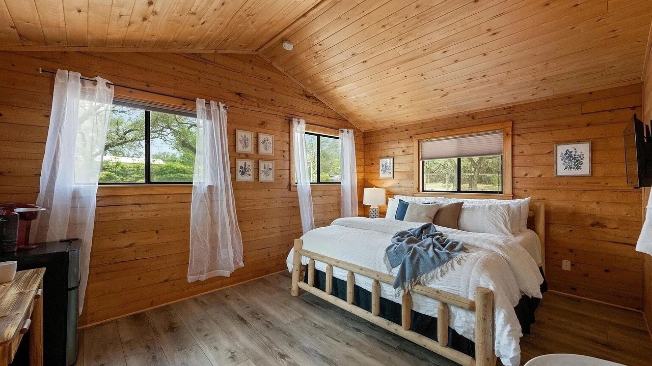 Photo of Bedroom in Spicewood