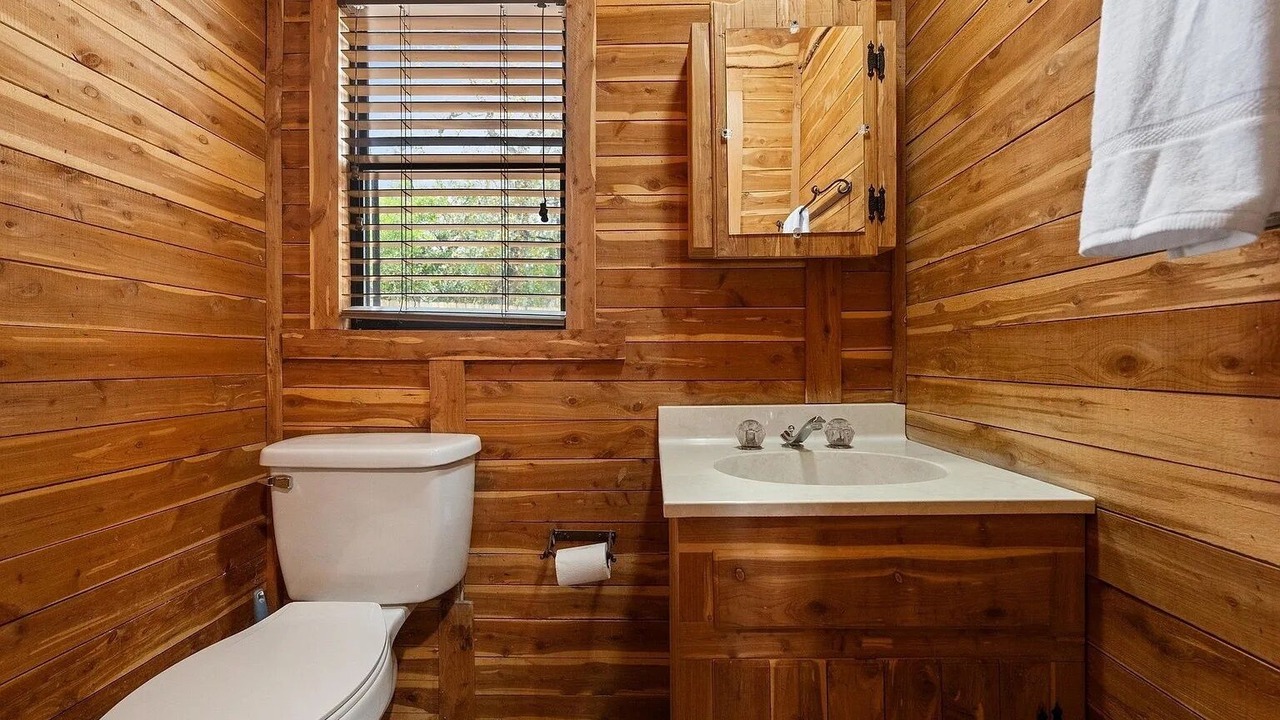 Photo of Bathroom in Spicewood
