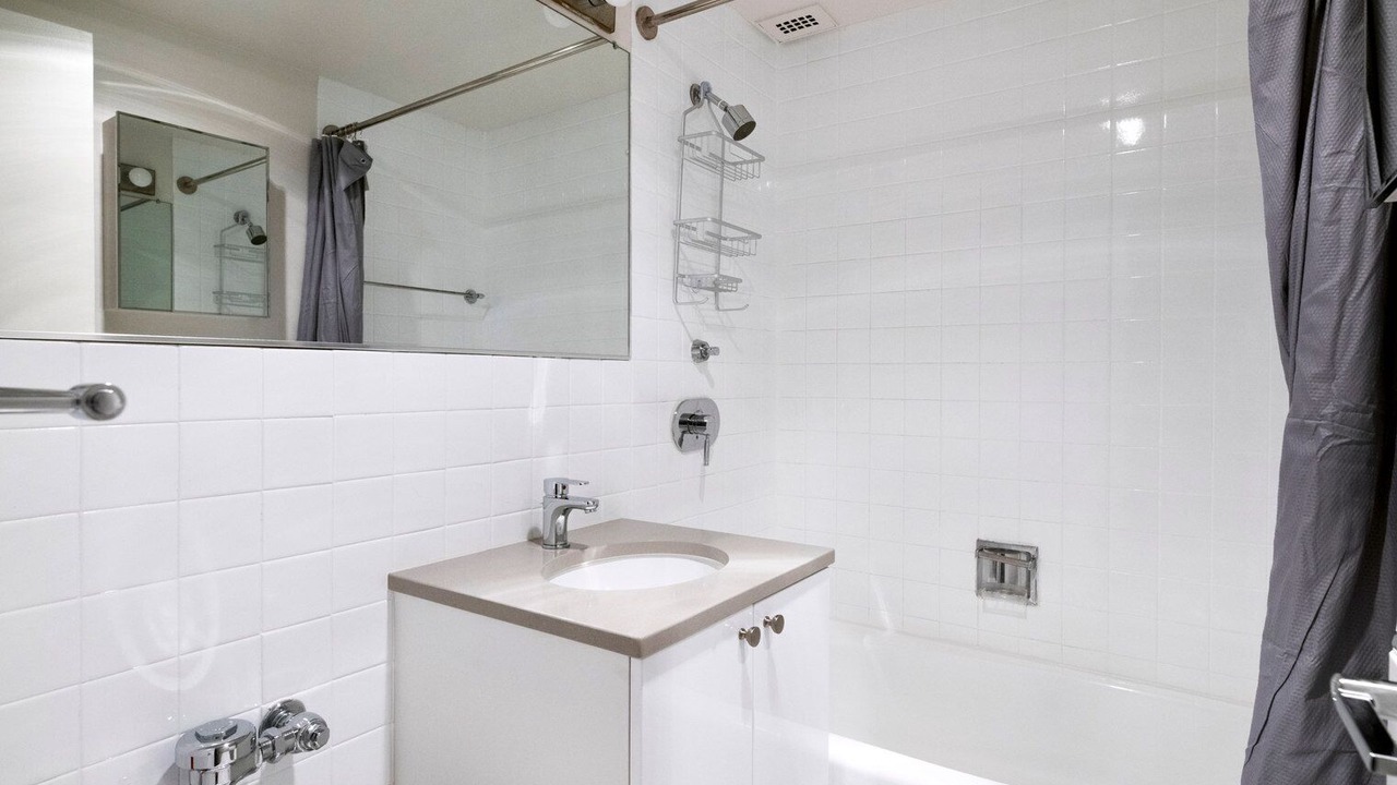 Photo of Bathroom in Prudential - St. Botolph