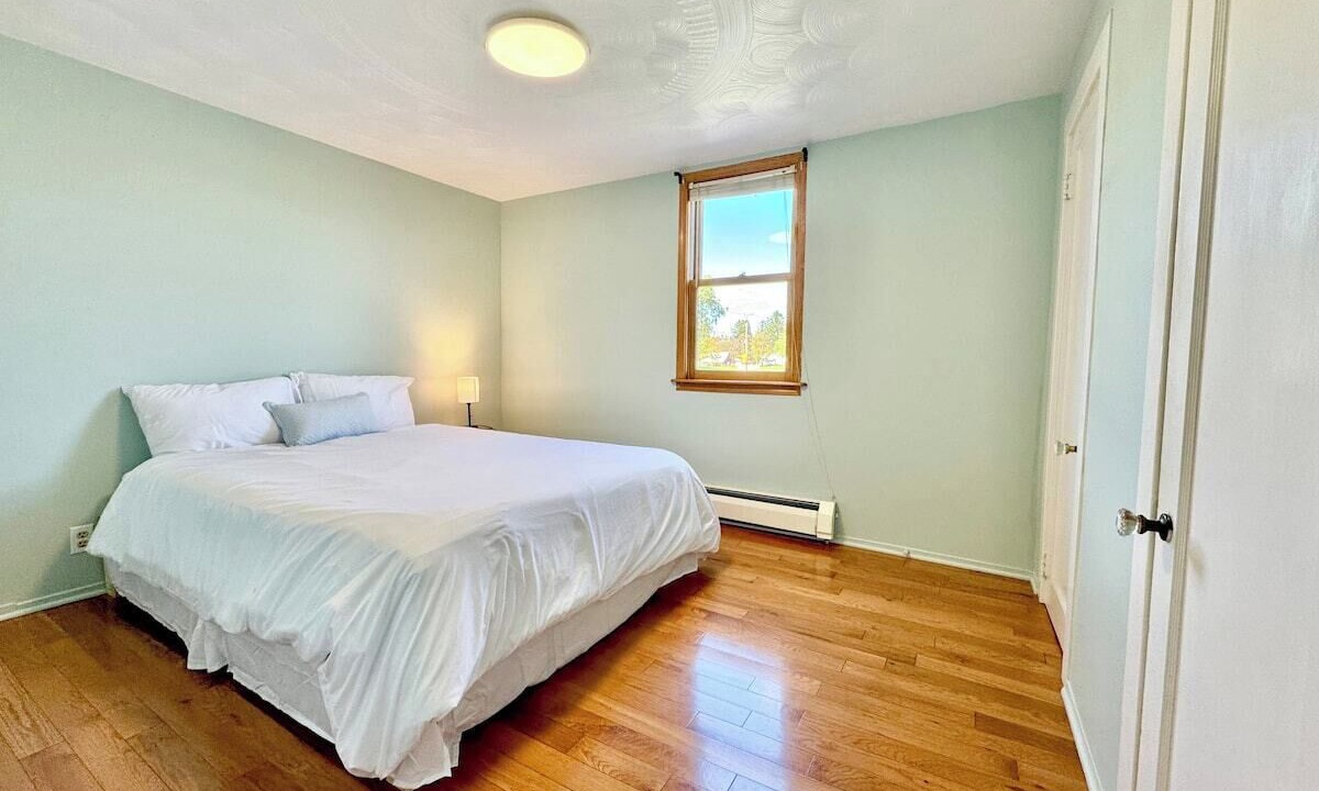 Photo of Bedroom in Hamilton