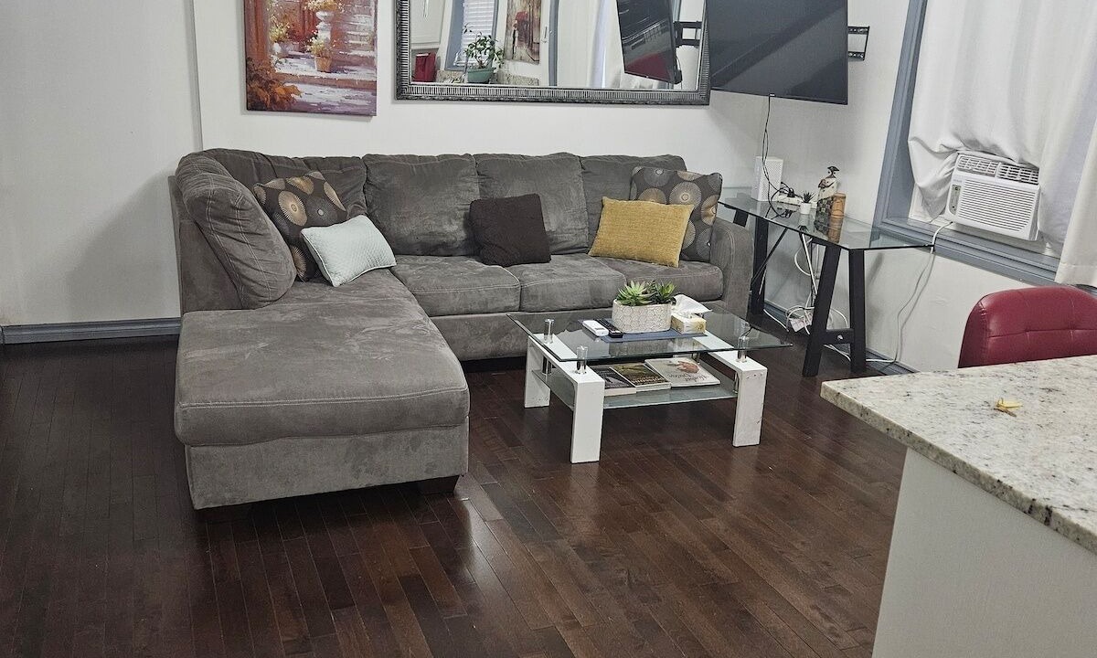Photo of Livingroom in ByWard Market