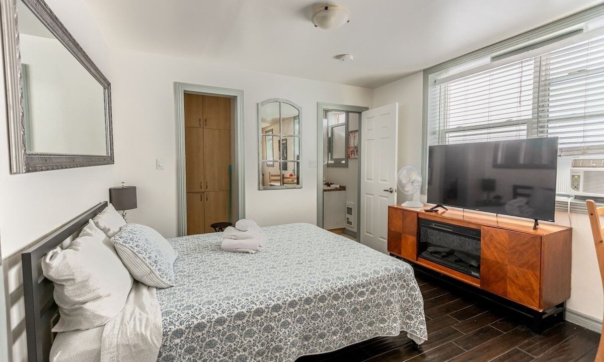 Photo of Bedroom in Byward Market - Parliament Hill