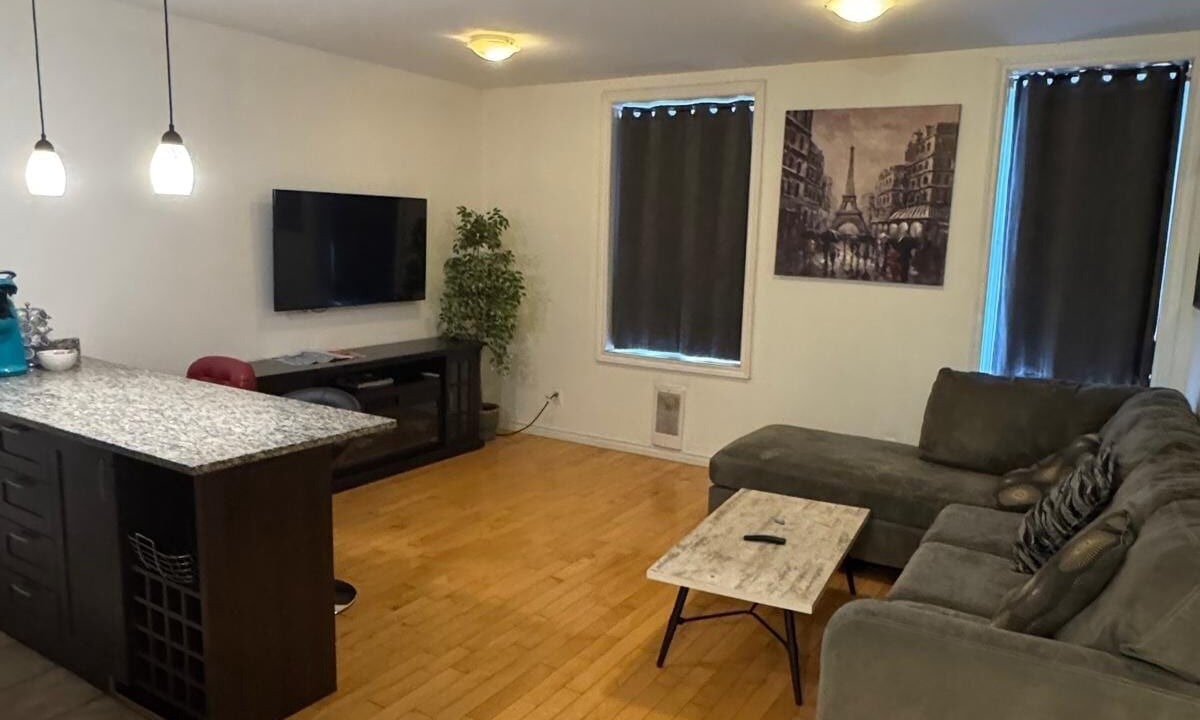 Photo of Livingroom in Downtown Ottawa