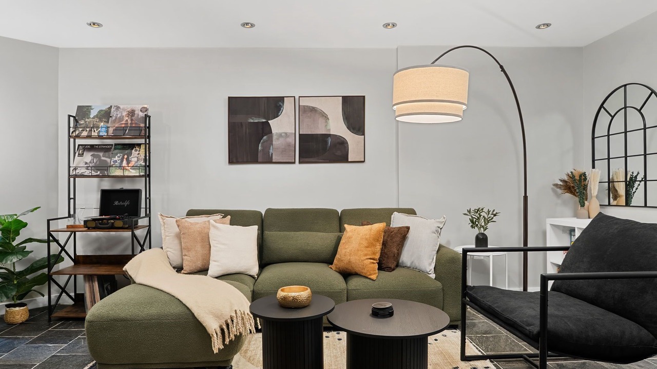 Photo of Livingroom in Shaw