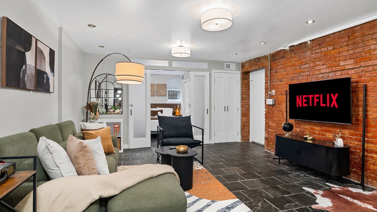 Photo of Livingroom in Shaw