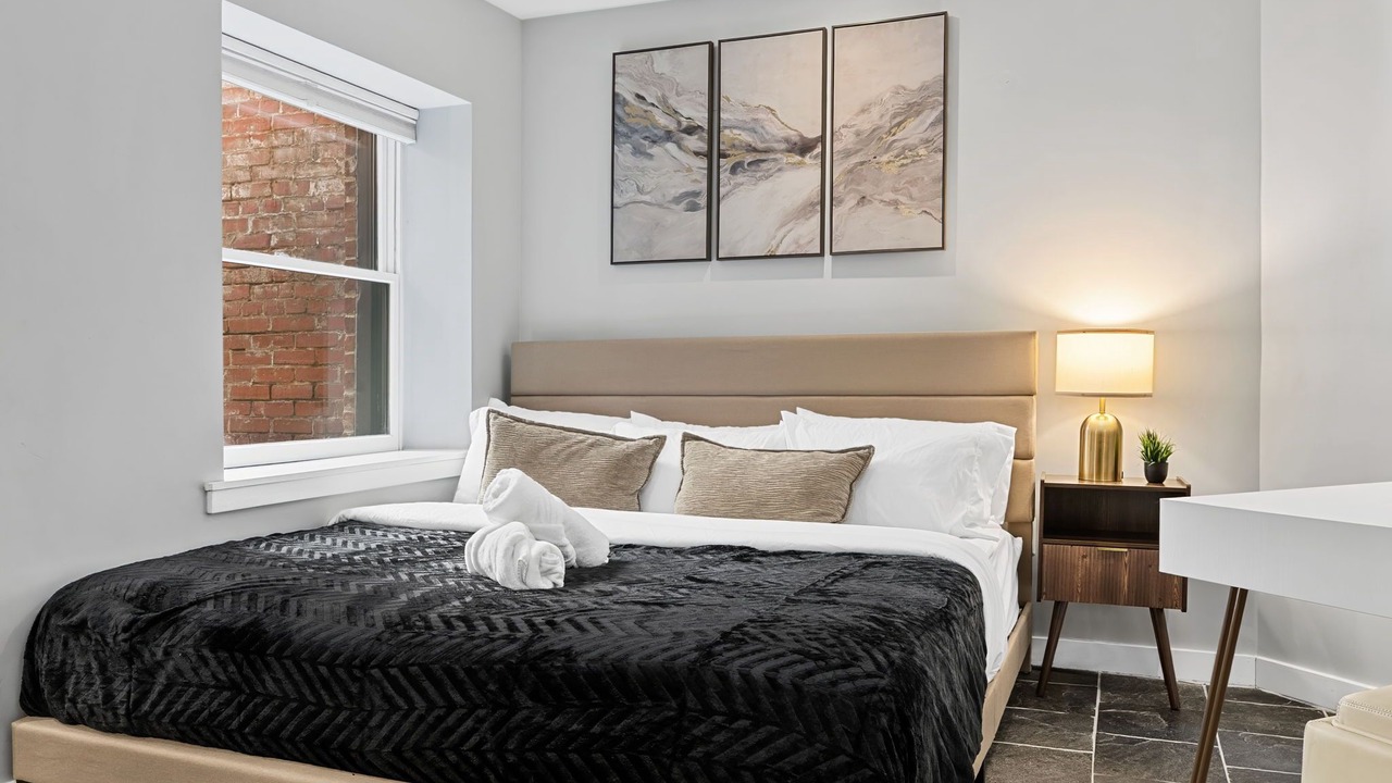 Photo of Bedroom in Shaw