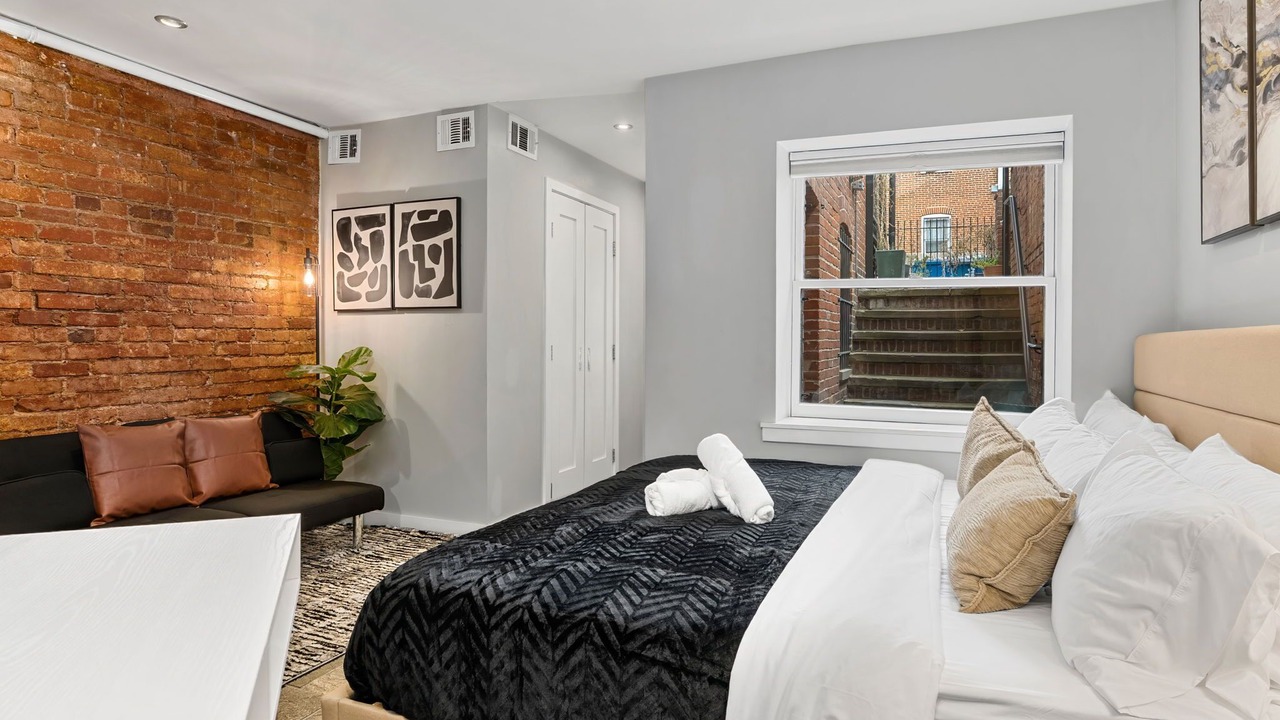 Photo of Bedroom in Shaw