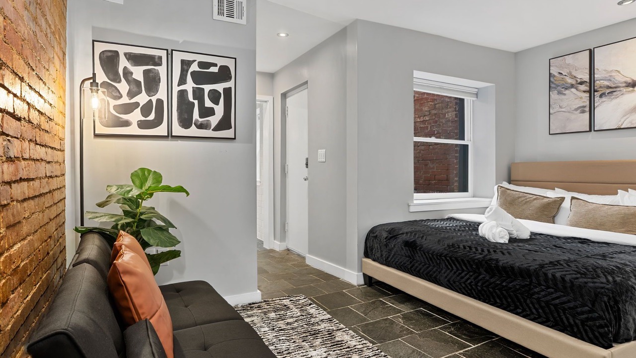 Photo of Bedroom in Shaw