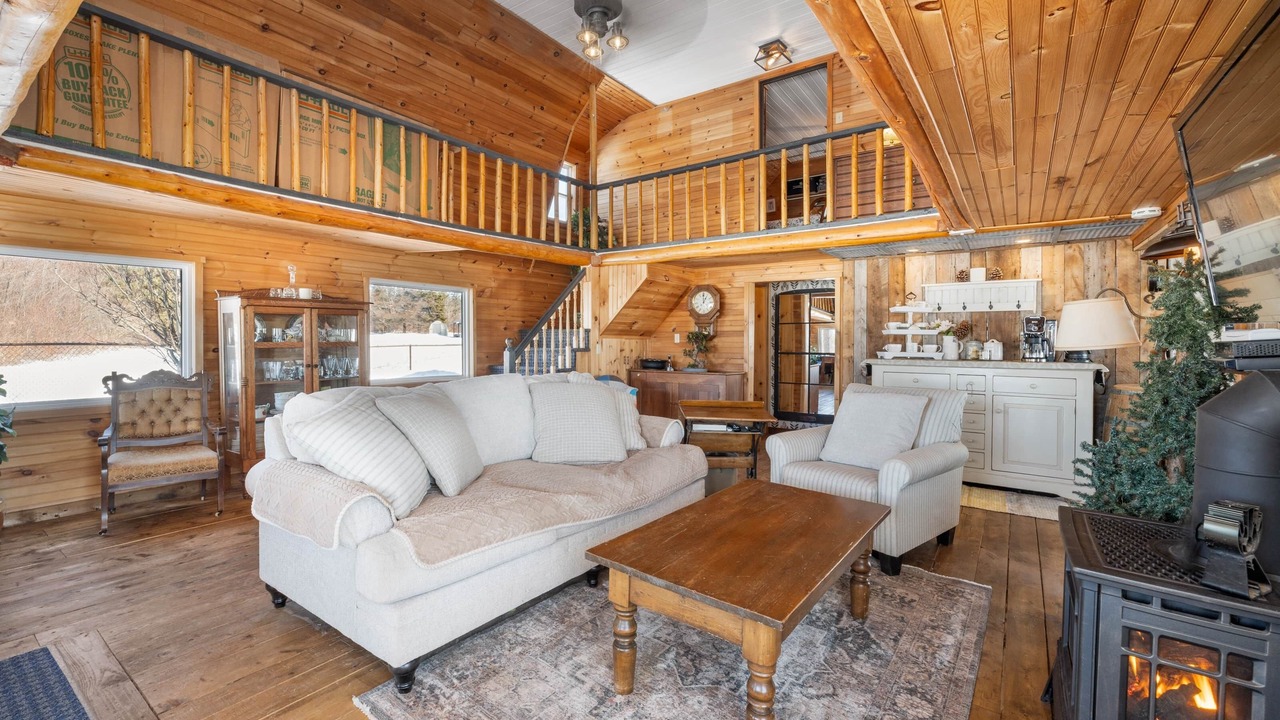 Photo of Livingroom in Prince County