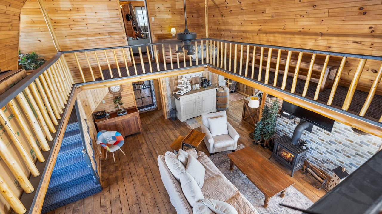 Photo of Livingroom in Prince County