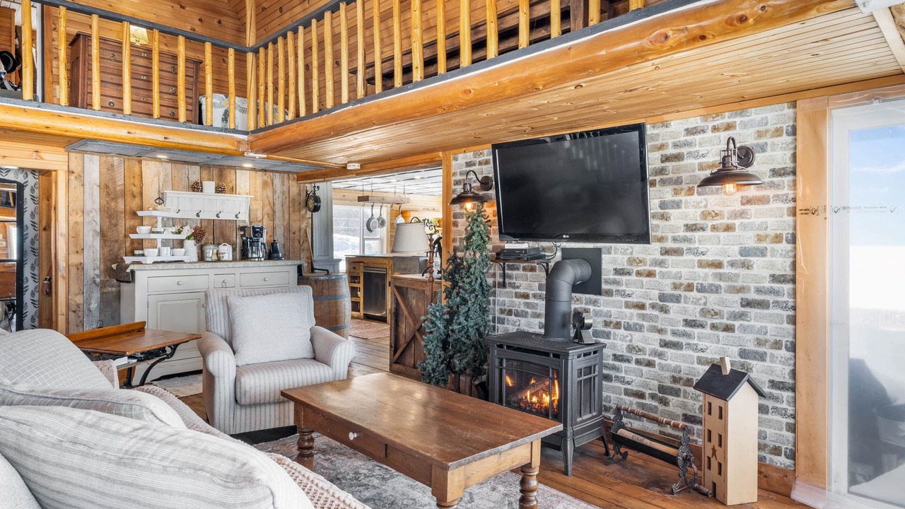 Photo of Livingroom in Prince County