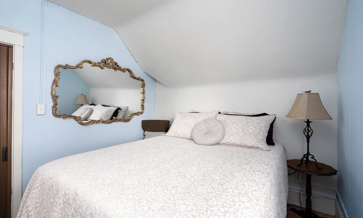 Photo of Bedroom in Richfield