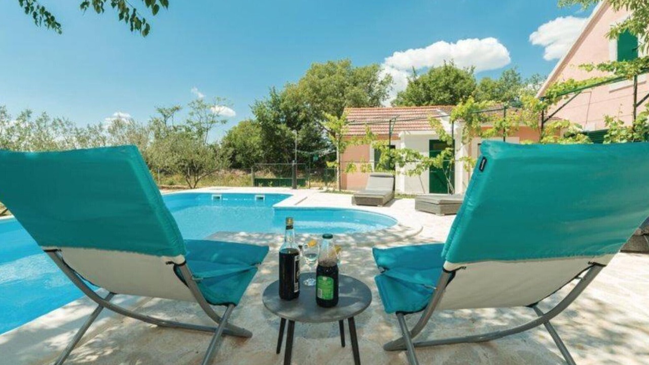 Photo of Outdoor in Drnis