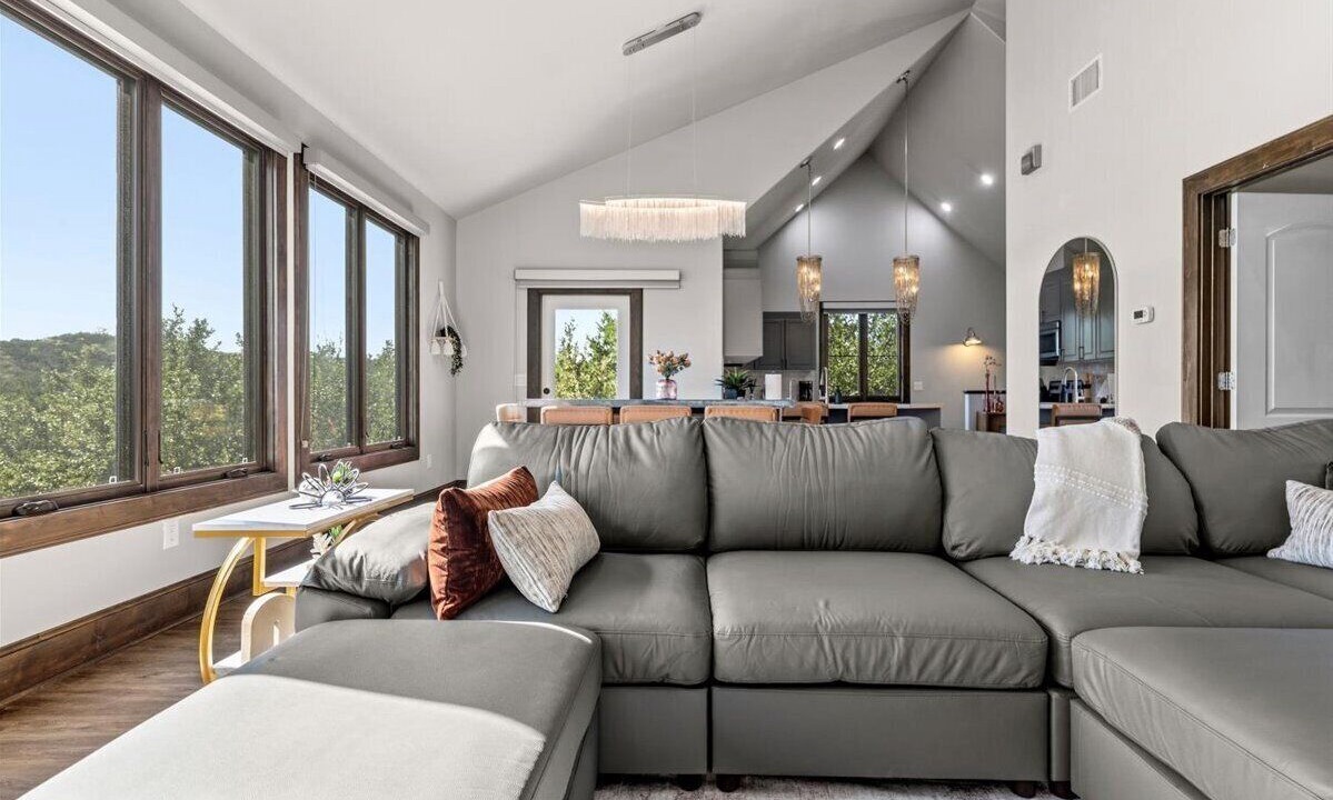 Photo of Livingroom in Spicewood