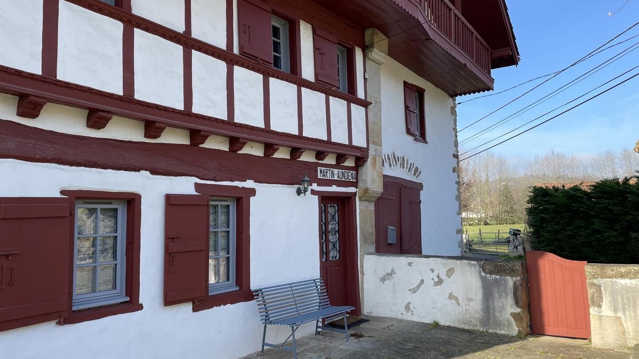 Photo of Outdoor in Sare