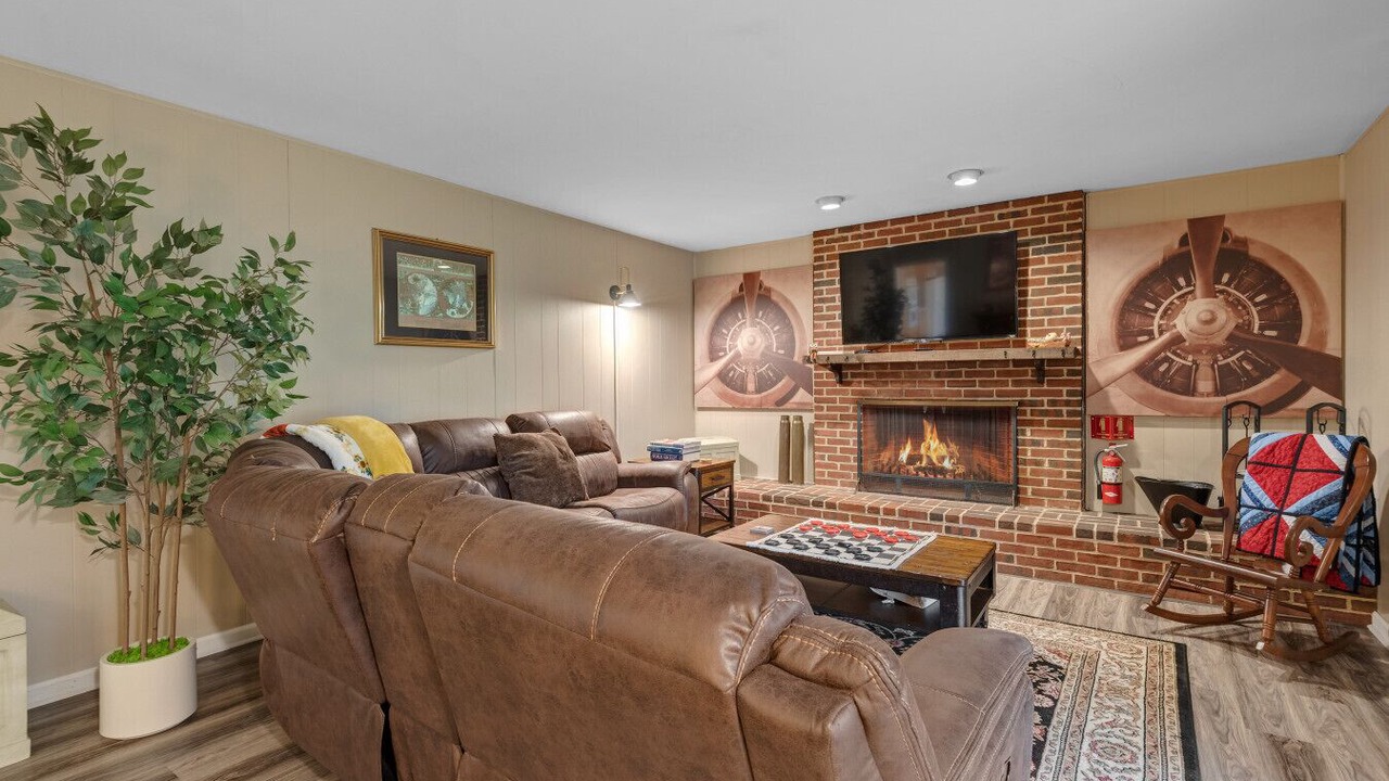 Photo of Livingroom in Grantville