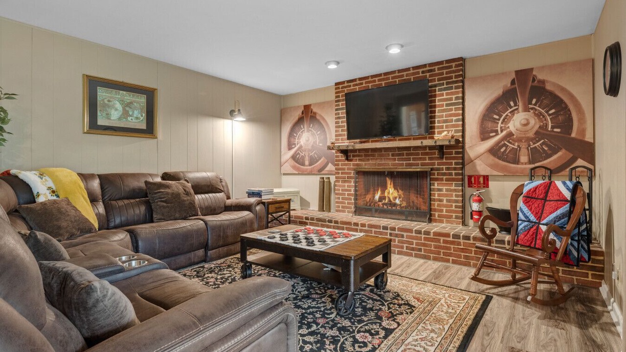 Photo of Livingroom in Grantville