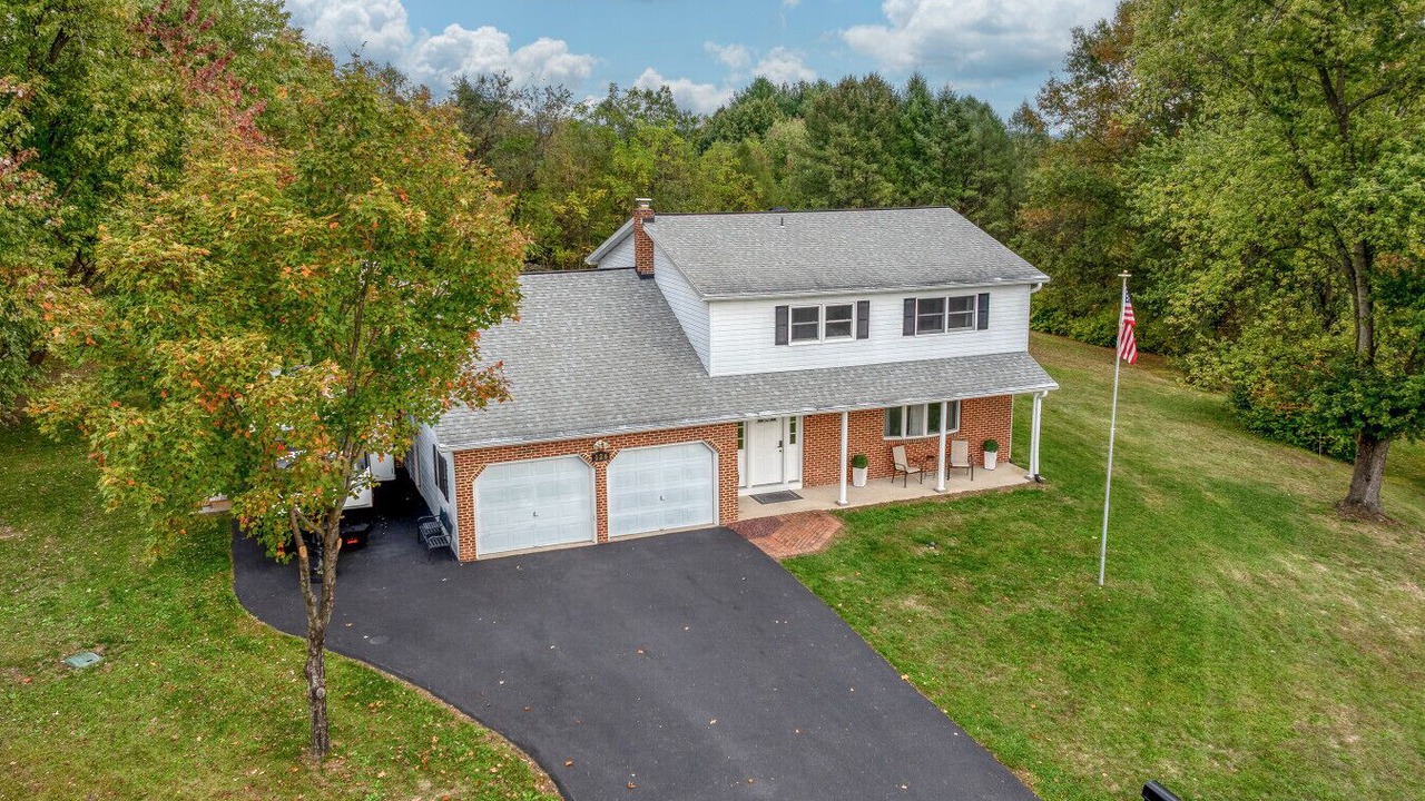 Photo of Others in Grantville