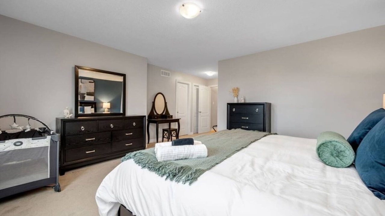 Photo of Bedroom in Ottawa Division