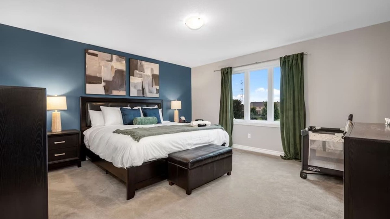 Photo of Bedroom in Ottawa Division