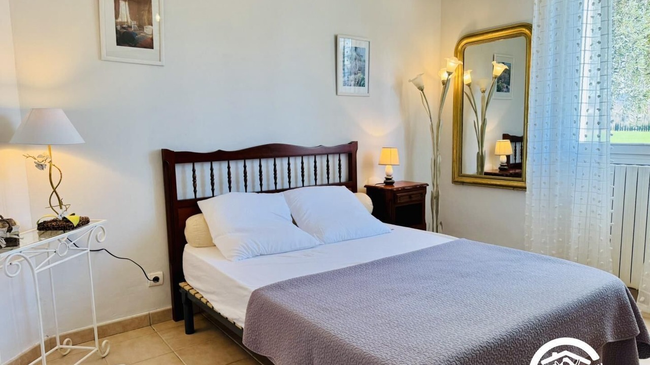 Photo of Bedroom in Limoux