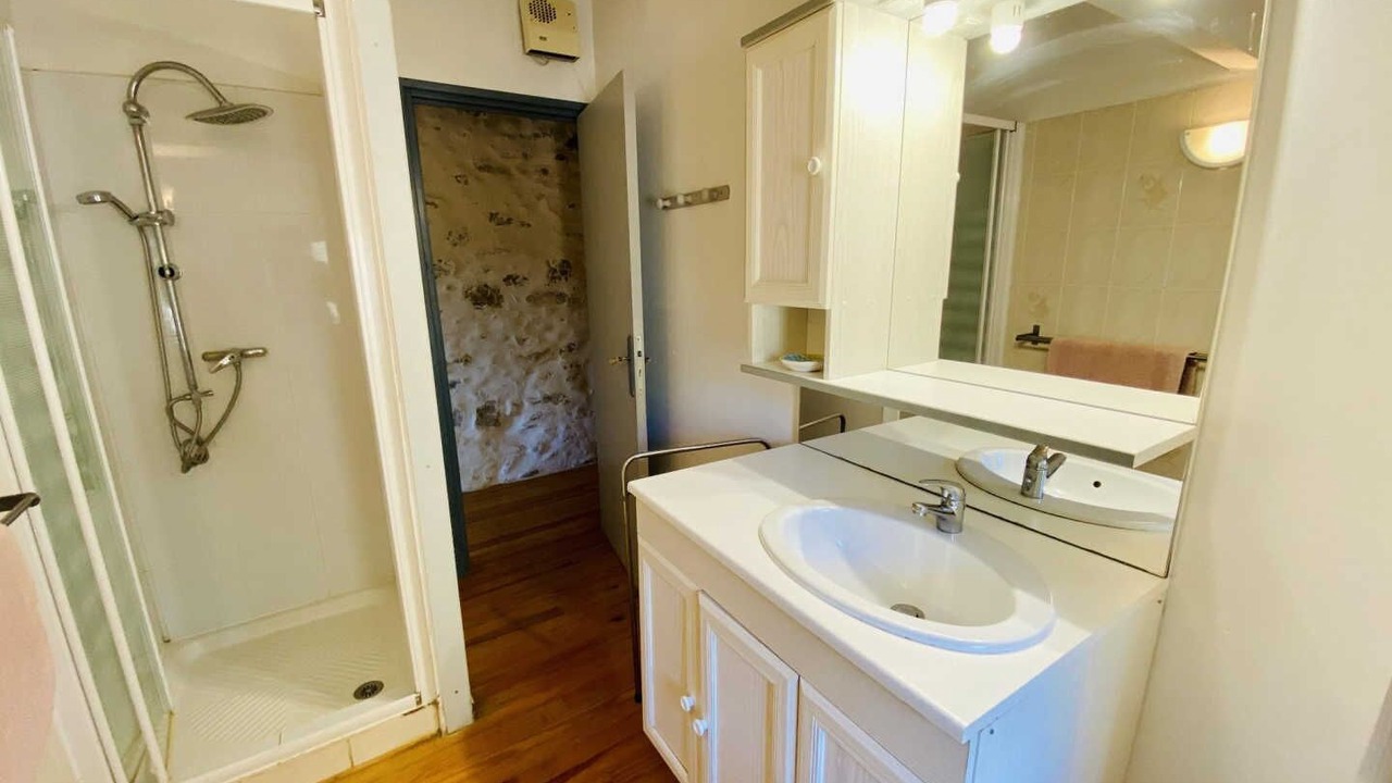 Photo of Bathroom in Mailhac