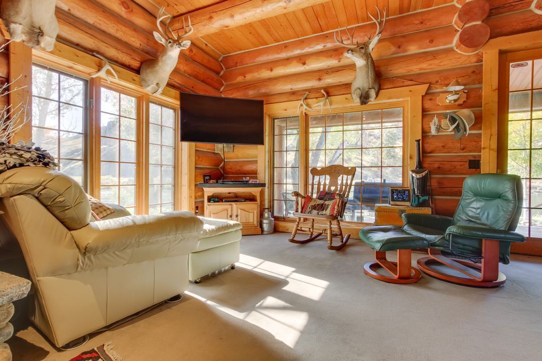 Photo of Livingroom in Cascade