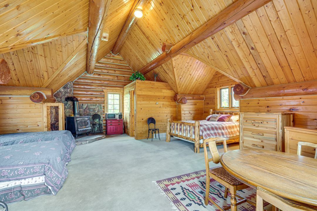 Photo of Bedroom in Cascade