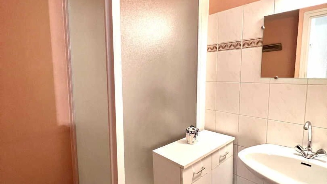 Photo of Bathroom in Alzonne