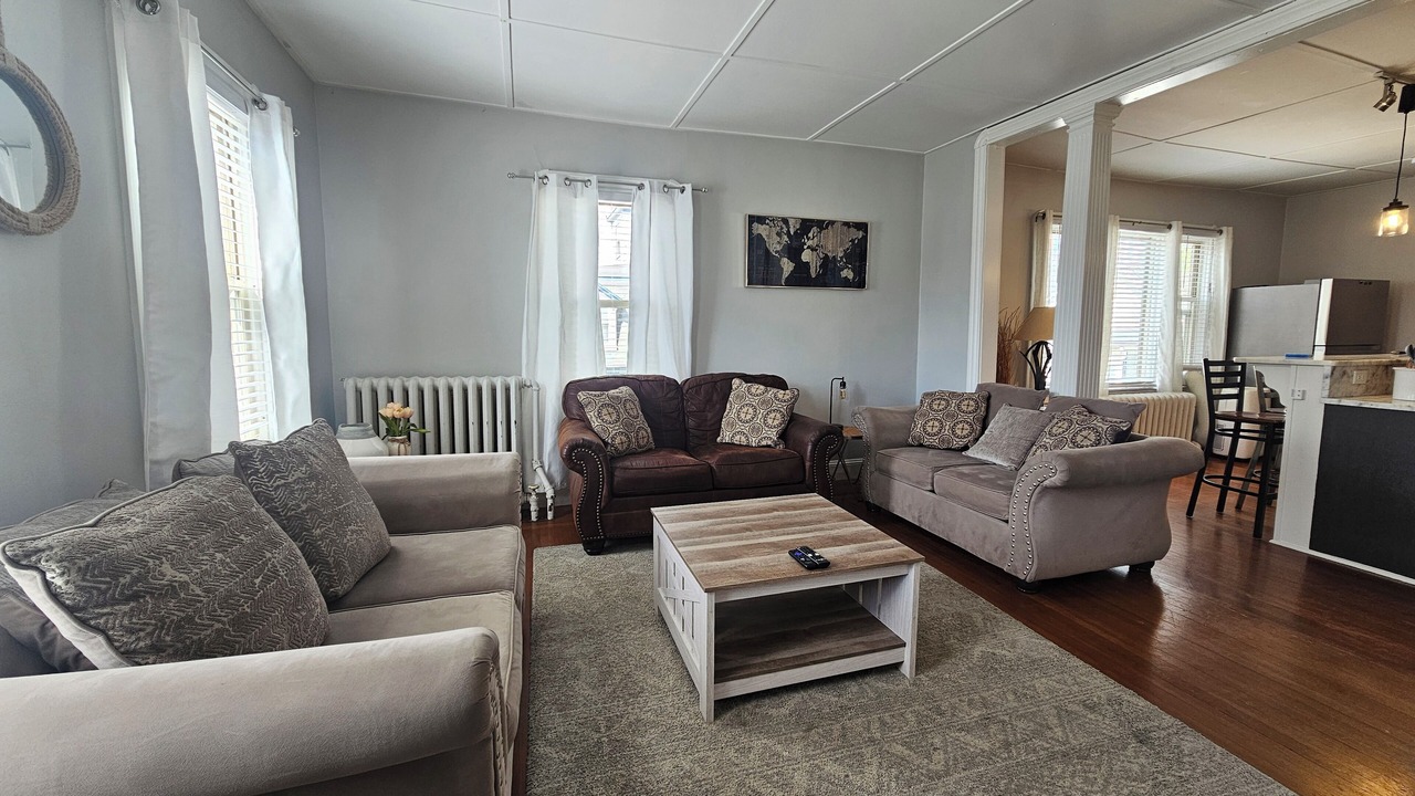 Photo of Livingroom in Yachting Village