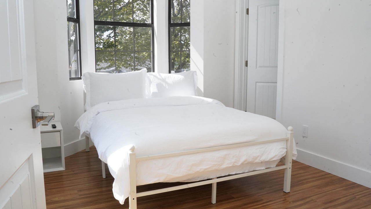Photo of Bedroom in Clear Lake Shores