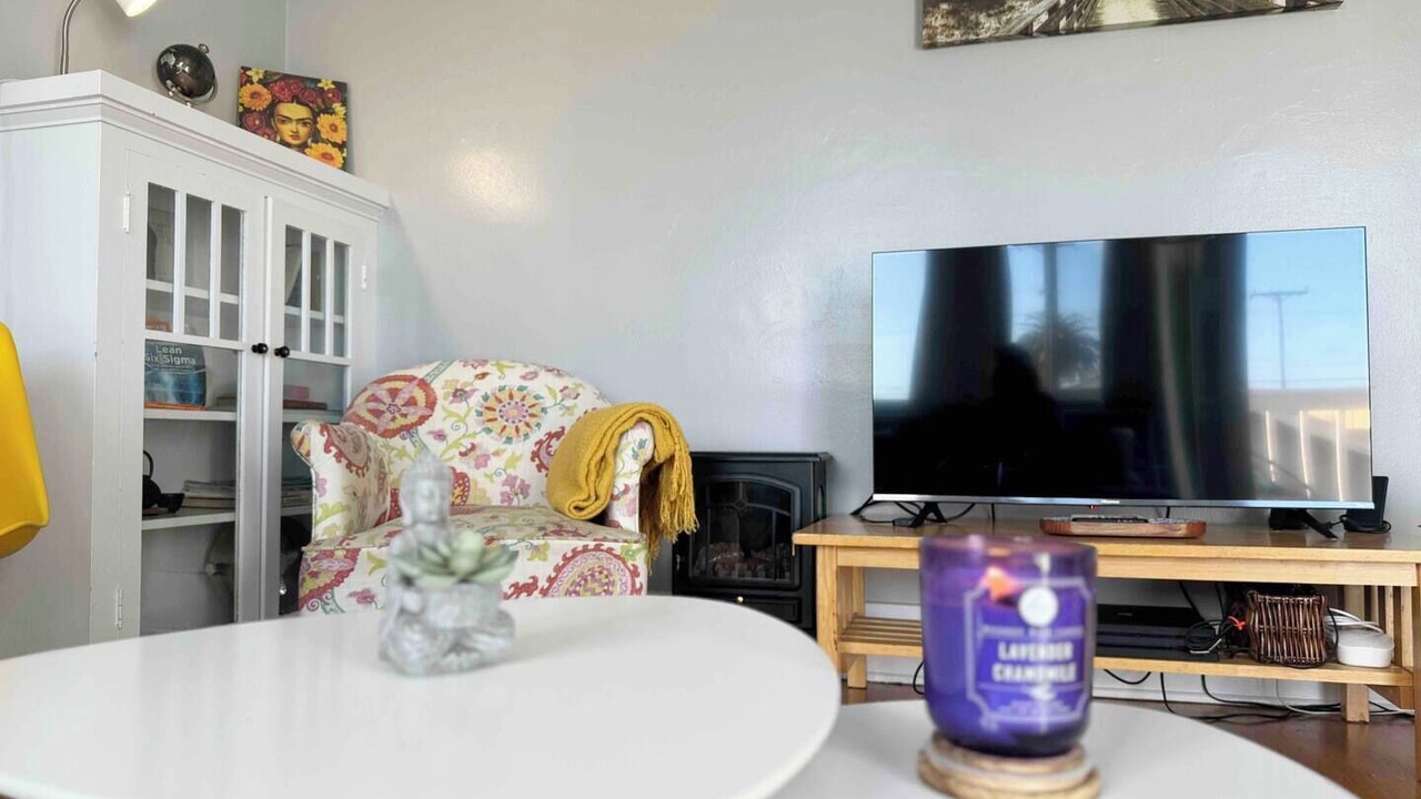 Photo of Livingroom in Eastside
