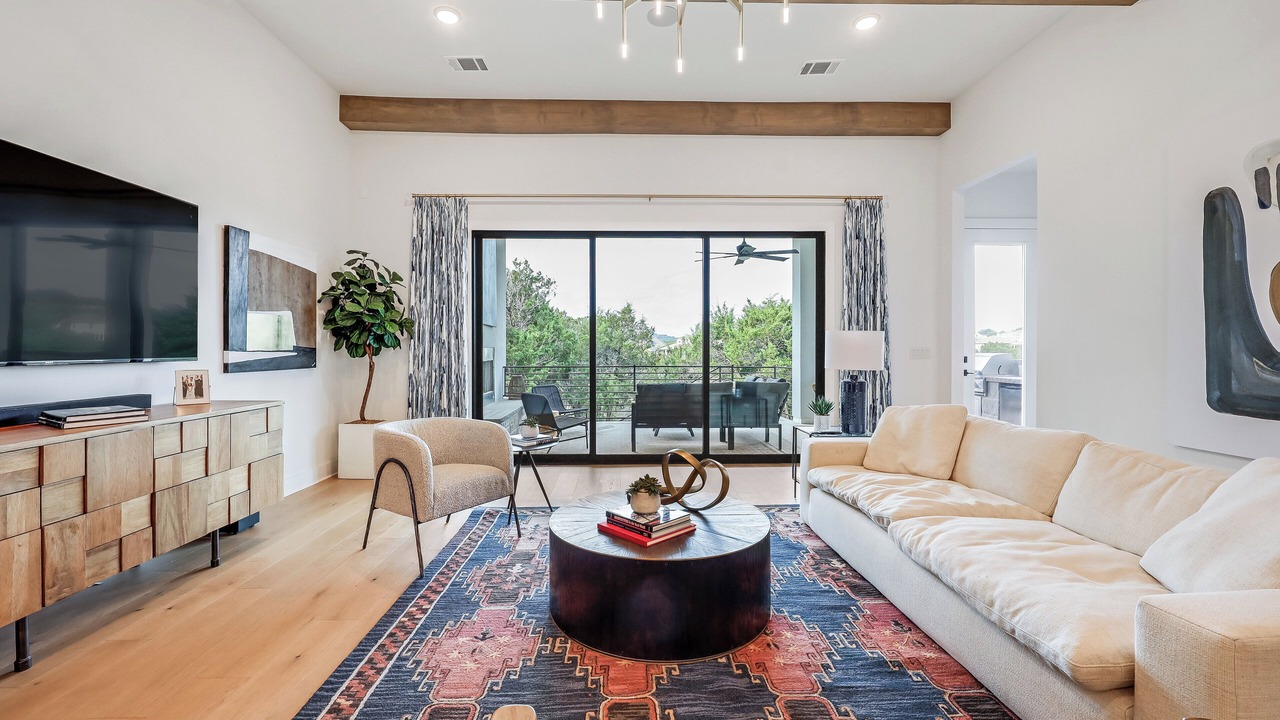 Photo of Livingroom in Lago Vista