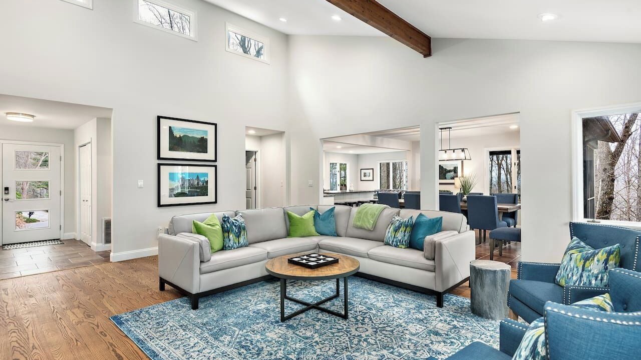Photo of Livingroom in Weaverville