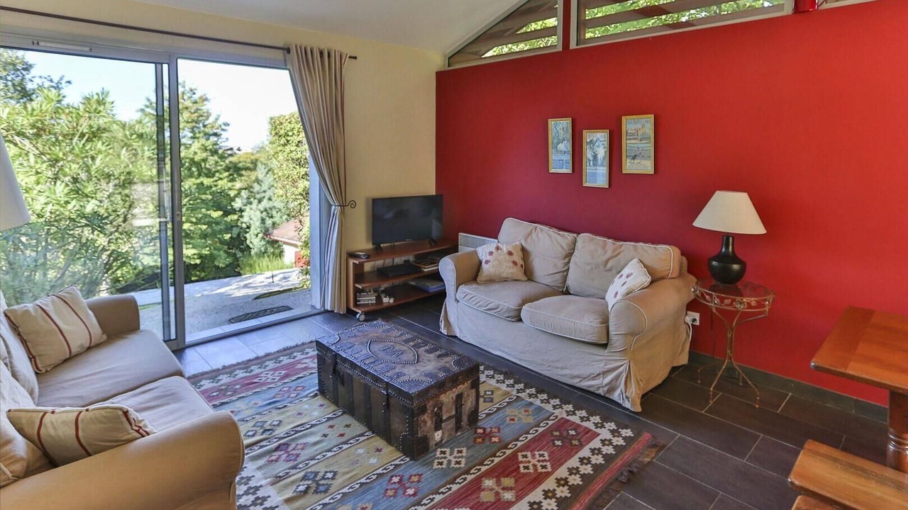 Photo of Livingroom in Saint-Pierre-d'Irube