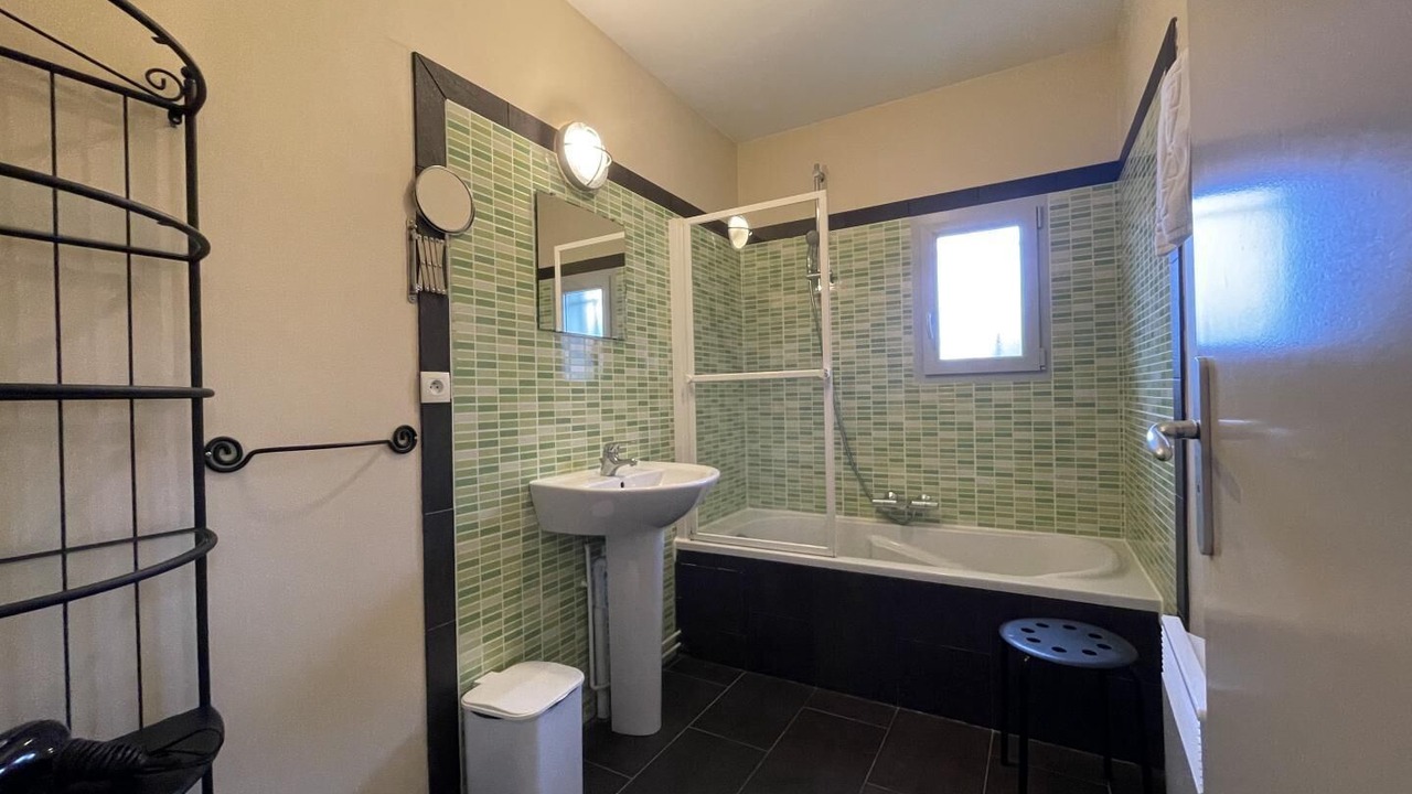 Photo of Bathroom in Saint-Pierre-d'Irube