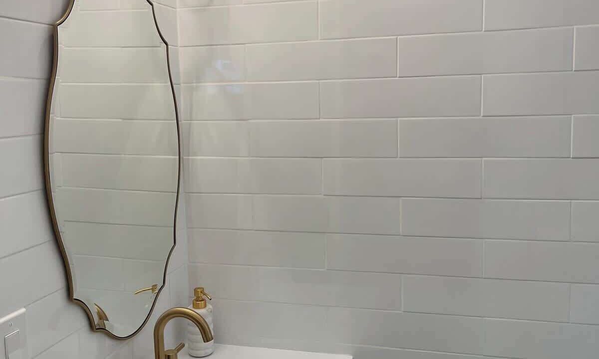 Photo of Bathroom in Wall