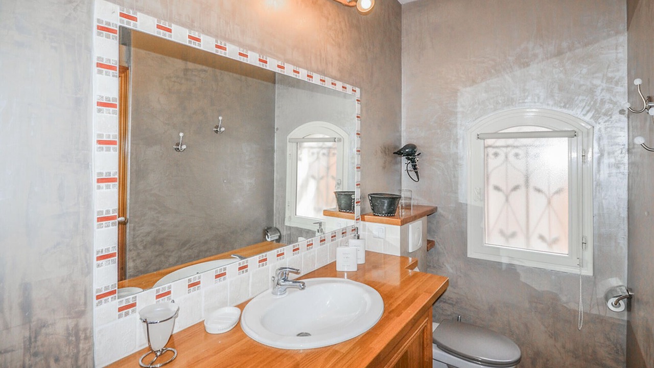 Photo of Bathroom in Sollies-Toucas