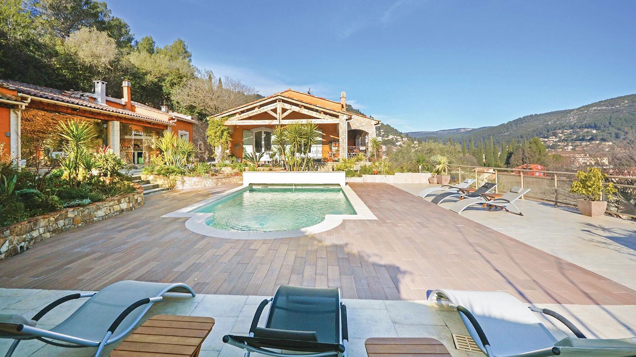 Photo of Outdoor in Sollies-Toucas