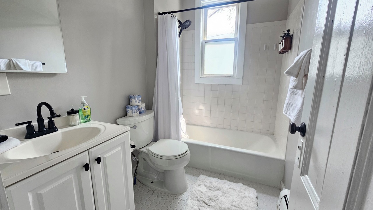 Photo of Bathroom in The Point